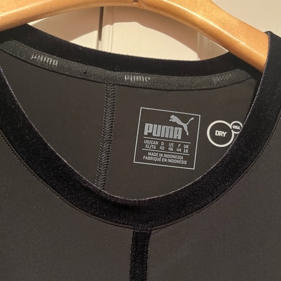 Puma Women’s Velvet Trimmed Performance Top - Picture 4 of 4